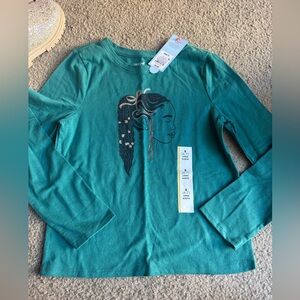 Girls small 6/7 long sleeved shirt